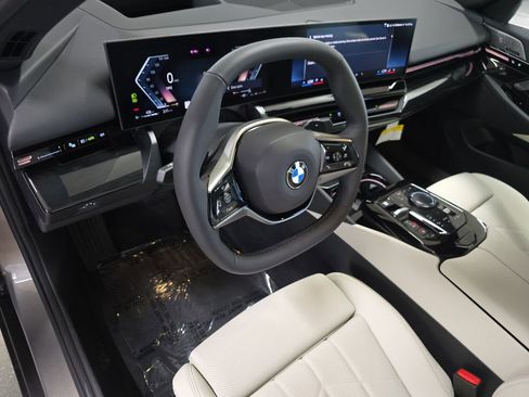 New 2026 BMW 530i RWD image 13