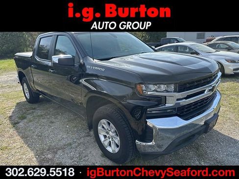 Used 2021 Chevrolet Silverado 1500 LT w/ Convenience Package II image 1