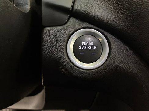 Used 2019 Chevrolet Equinox LT image 24