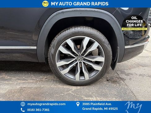 Used 2022 Volkswagen Atlas Cross Sport SEL Premium R-Line AWD/4WD image 31