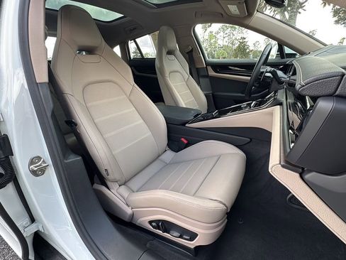 Certified 2025 Porsche Panamera RWD image 19