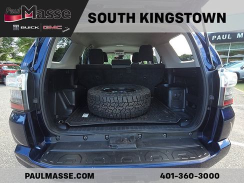 Used 2022 Toyota 4Runner SR5 AWD/4WD image 23