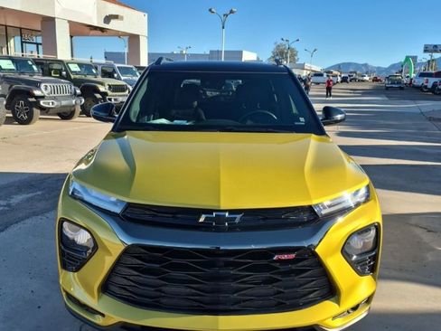 Used 2023 Chevrolet TrailBlazer RS w/ Sun and Liftgate Package image 2
