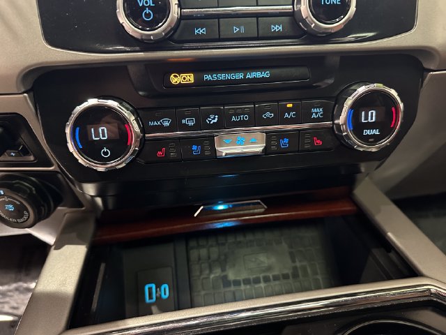 Used 2022 Ford F250 King Ranch w/ King Ranch Ultimate Package AWD/4WD image 14