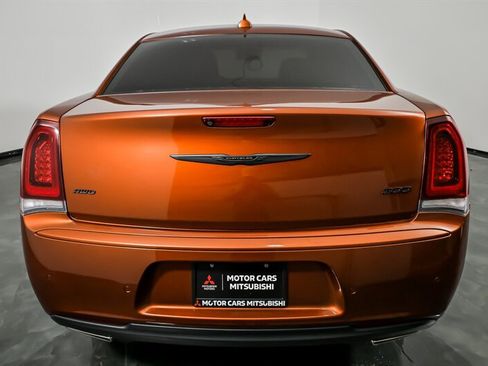 Used 2021 Chrysler 300 Touring L image 10