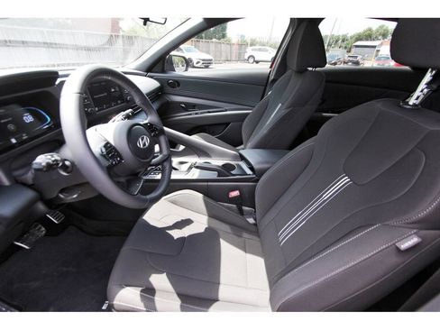 Certified 2026 Hyundai Elantra Sport FWD image 15