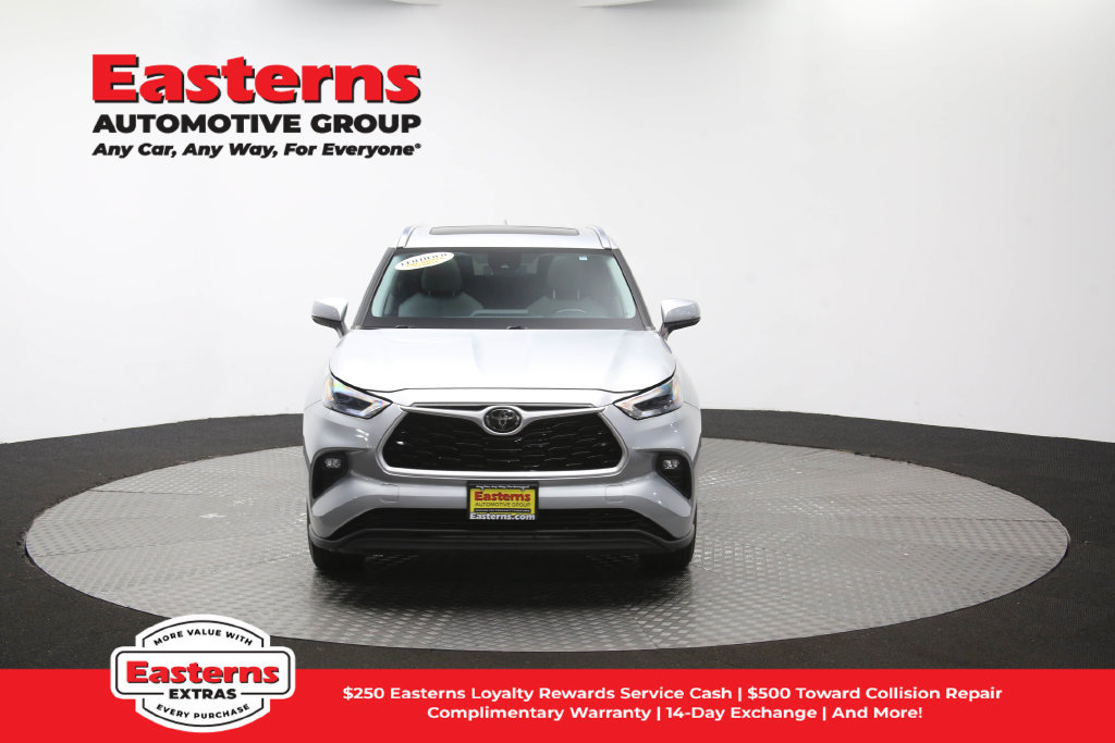 Used 2021 Toyota Highlander XLE FWD image 58