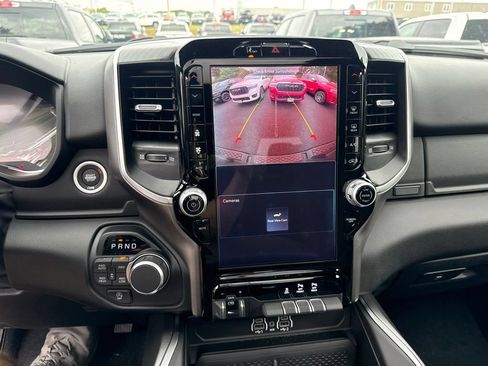 New 2026 RAM 1500 Big Horn AWD/4WD image 13