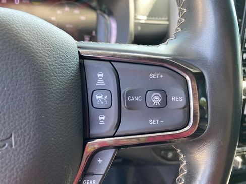 Used 2025 RAM 1500 Limited AWD/4WD image 21