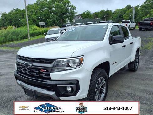 Used 2022 Chevrolet Colorado Z71 image 3
