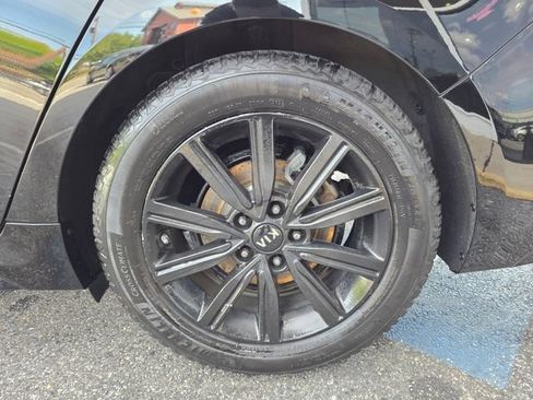 Used 2020 Kia Optima Premium FWD image 27