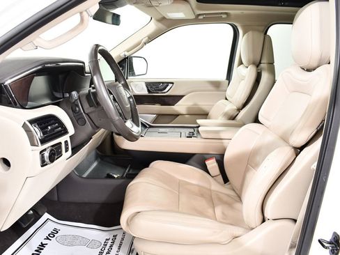 Used 2020 Lincoln Navigator Reserve w/ Luxury Package AWD/4WD image 6