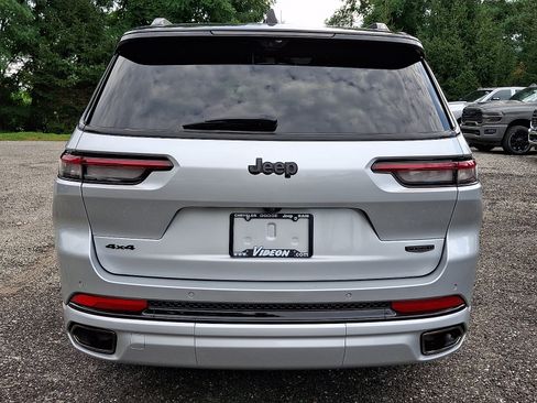 Used 2025 Jeep Grand Cherokee L Summit AWD/4WD image 5