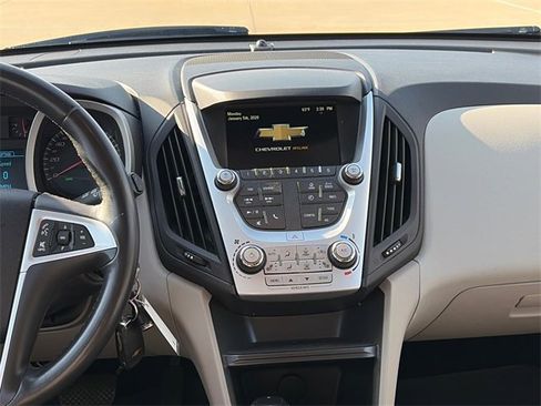 Used 2017 Chevrolet Equinox LT w/ Convenience Package image 14