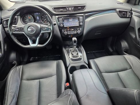 Used 2021 Nissan Rogue Sport SL w/ Premium Package FWD image 10