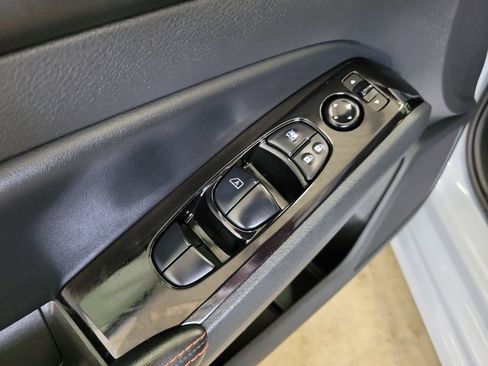 Used 2024 Nissan Altima 2.5 SR FWD image 21
