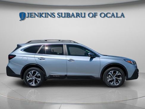 Used 2021 Subaru Outback Limited w/ Popular Package #2 image 3
