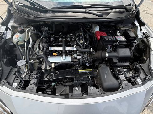 Used 2025 Nissan Versa SV FWD image 31
