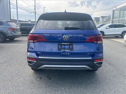Certified 2024 Volkswagen Taos SEL AWD/4WD image 8