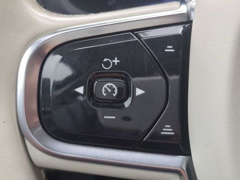 Certified 2024 Volvo S60 B5 Plus FWD image 17