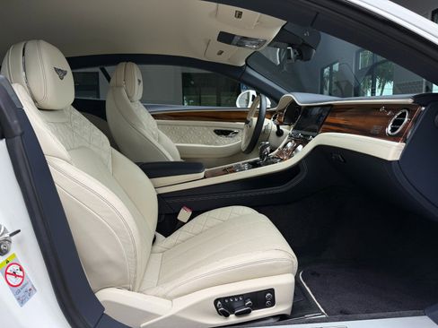 Used 2020 Bentley Continental GT First Edition image 29
