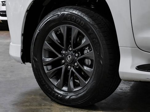 Used 2022 Lexus GX 460 Premium w/ Premium Package image 50