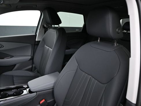 New 2026 Audi Q3 quattro 2.0T AWD/4WD image 9