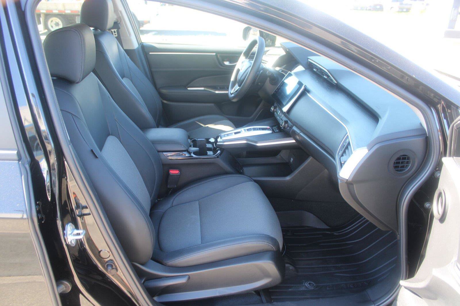Used 2018 Honda Clarity Plug-In Hybrid image 11