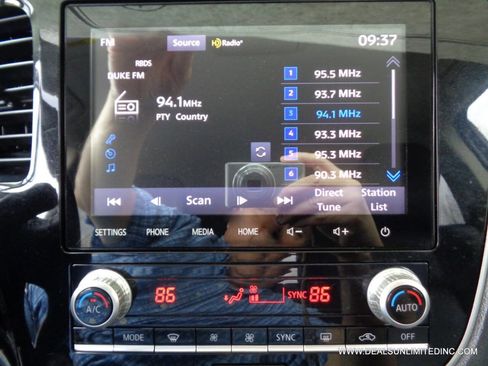 Used 2020 Mitsubishi Outlander SEL image 12