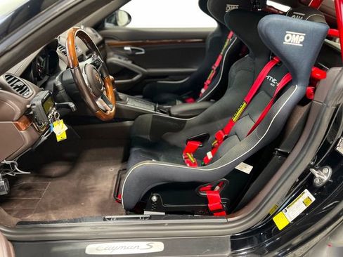 Used 2017 Porsche 718 Cayman S image 19