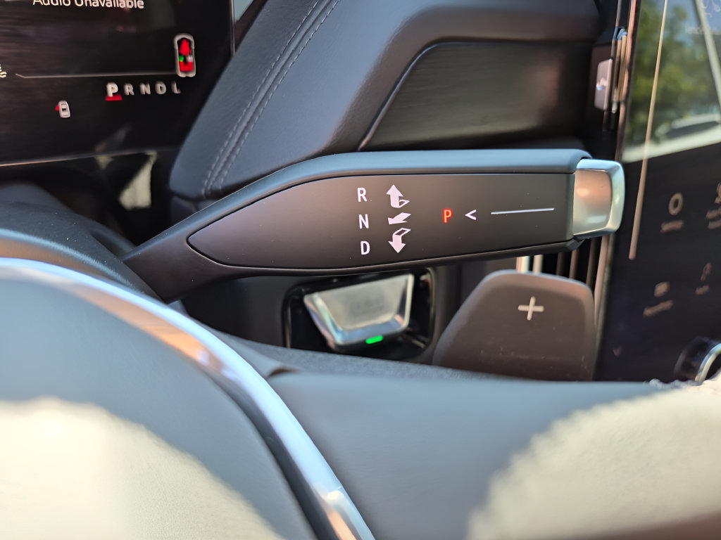 New 2026 GMC Yukon Denali w/ Denali Reserve Package AWD/4WD image 27