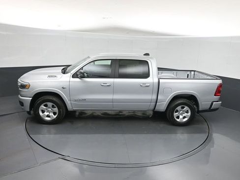 New 2026 RAM 1500 4x4 Crew Cab image 33