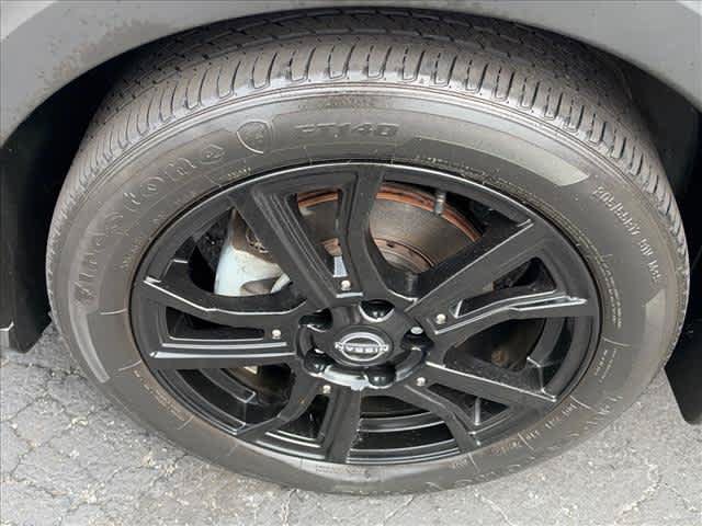 Used 2023 Nissan Kicks SR w/ SR Premium Package FWD image 10