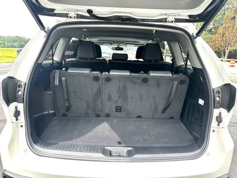 Used 2015 Toyota Highlander XLE AWD/4WD image 40