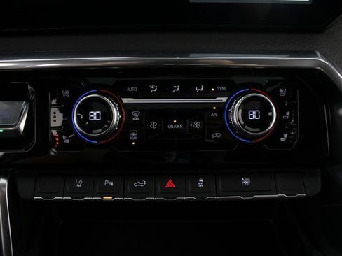 New 2026 GMC Sierra 3500 Denali w/ Denali Reserve Package image 8