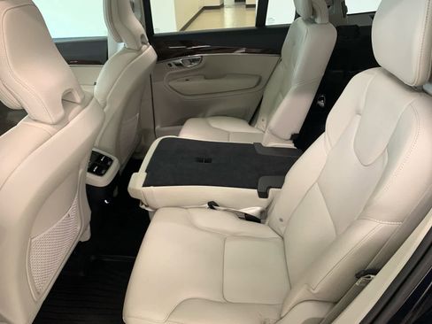 Used 2019 Volvo XC90 T6 Momentum w/ Advanced Package AWD/4WD image 18