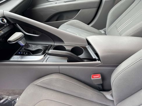 Used 2023 Hyundai Elantra SEL w/ Cargo Package image 20