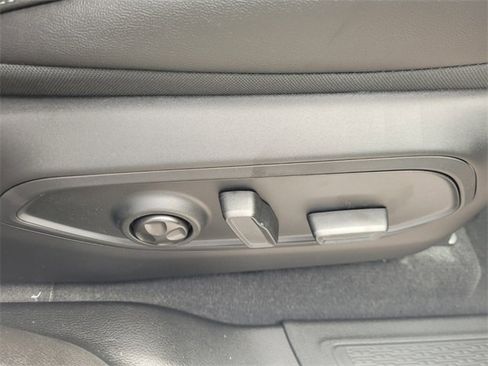 New 2025 Jeep Grand Cherokee Limited image 16