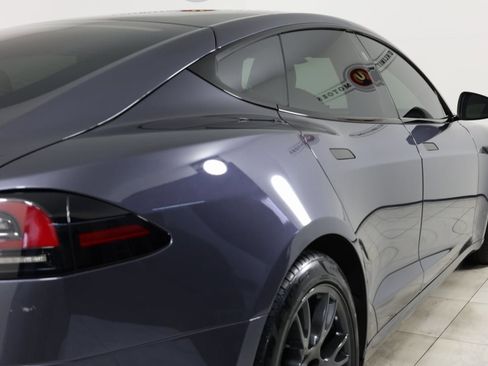 Used 2022 Tesla Model S Plaid image 40