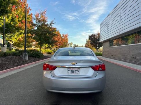 Used 2017 Chevrolet Impala LT image 5