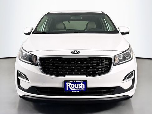 Used 2019 Kia Sedona EX image 2