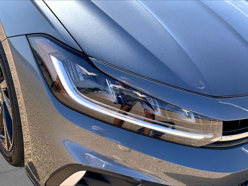 New 2026 Volkswagen Jetta SE FWD image 13