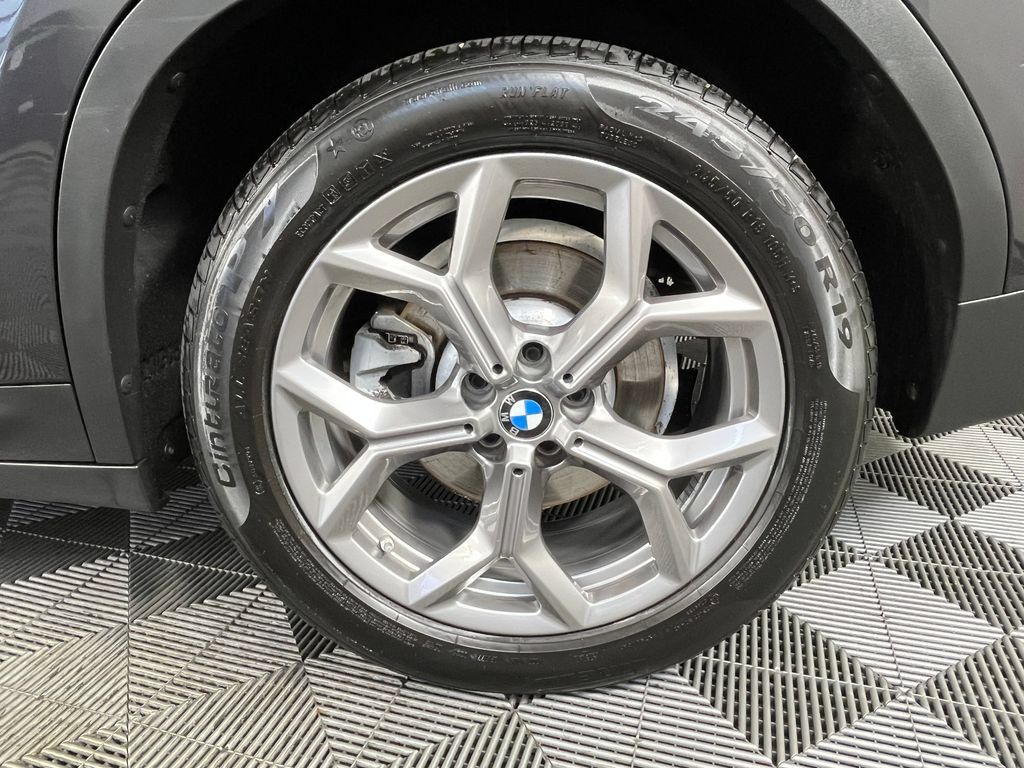 Used 2024 BMW X3 xDrive30i w/ Premium Package w/ZPA AWD/4WD image 12