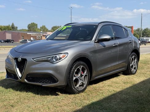 Used 2019 Alfa Romeo Stelvio Ti Sport w/ Quick Order Package 22S Sport image 4