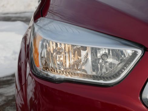 Used 2015 Ford Transit 250 130 Low Roof image 32