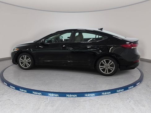 Used 2017 Hyundai Elantra Value Edition FWD image 8