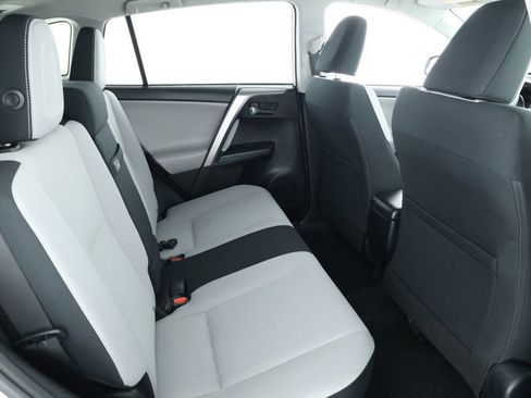 Used 2018 Toyota RAV4 XLE image 22