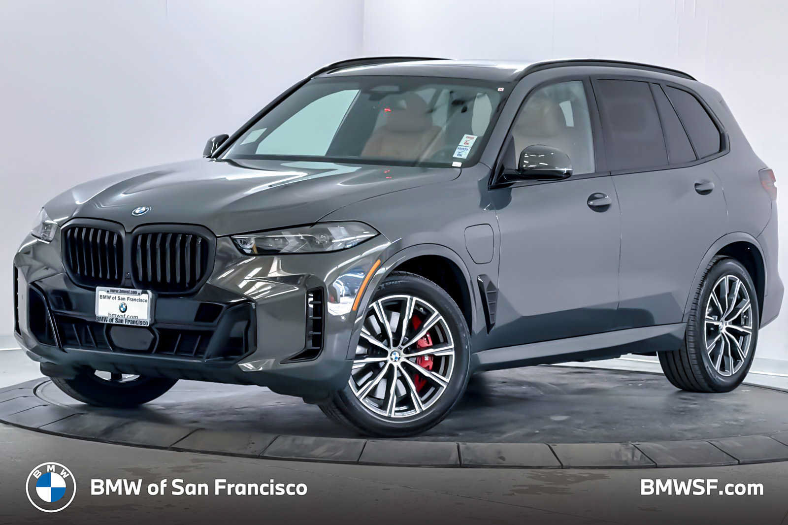 Used 2026 BMW X5 xDrive50e w/ M Sport Package AWD/4WD image 1