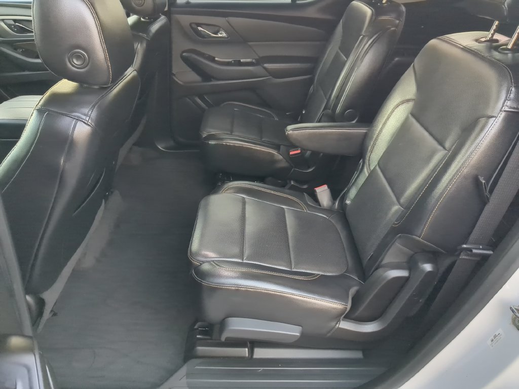 Used 2018 Chevrolet Traverse Premier w/ Driver Confidence II Package FWD image 30