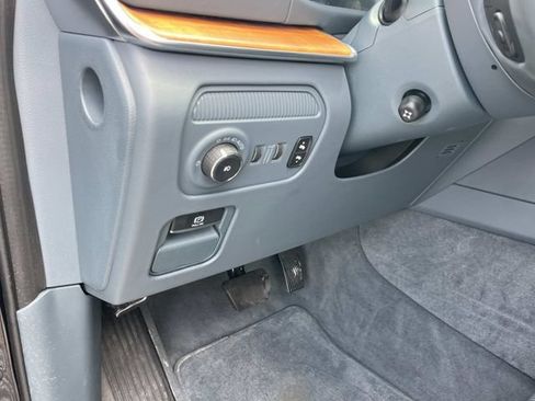 Used 2022 Jeep Grand Wagoneer Series II AWD/4WD image 36